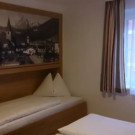 Tirolerwirt Szálloda Bischofshofen